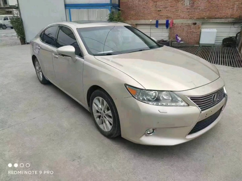 邯郸15年雷克萨斯ES6