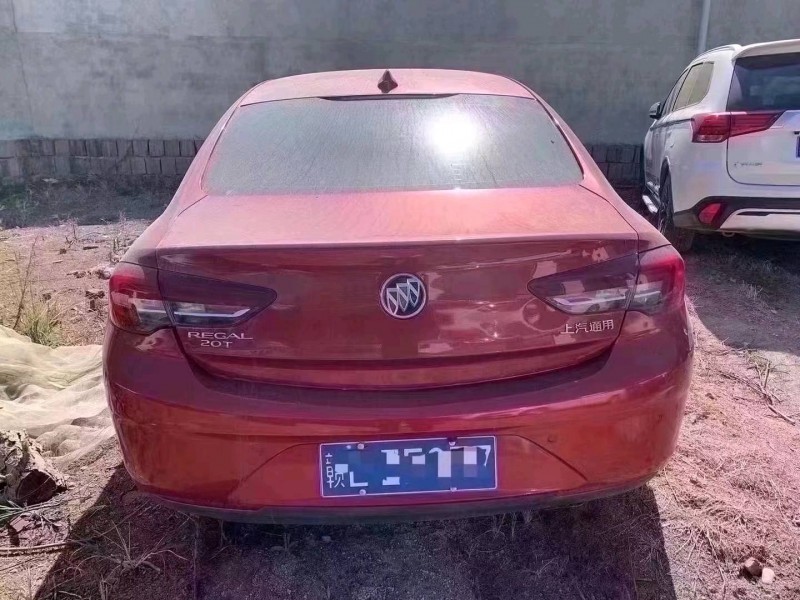 宜春18年别克君威5