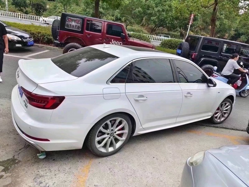 宜昌19年奥迪A4L2