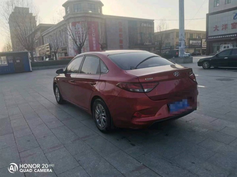 邯郸17年现代悦动7