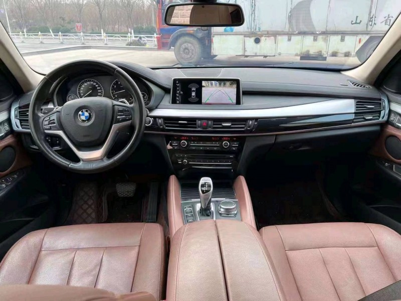 北京17年宝马X66