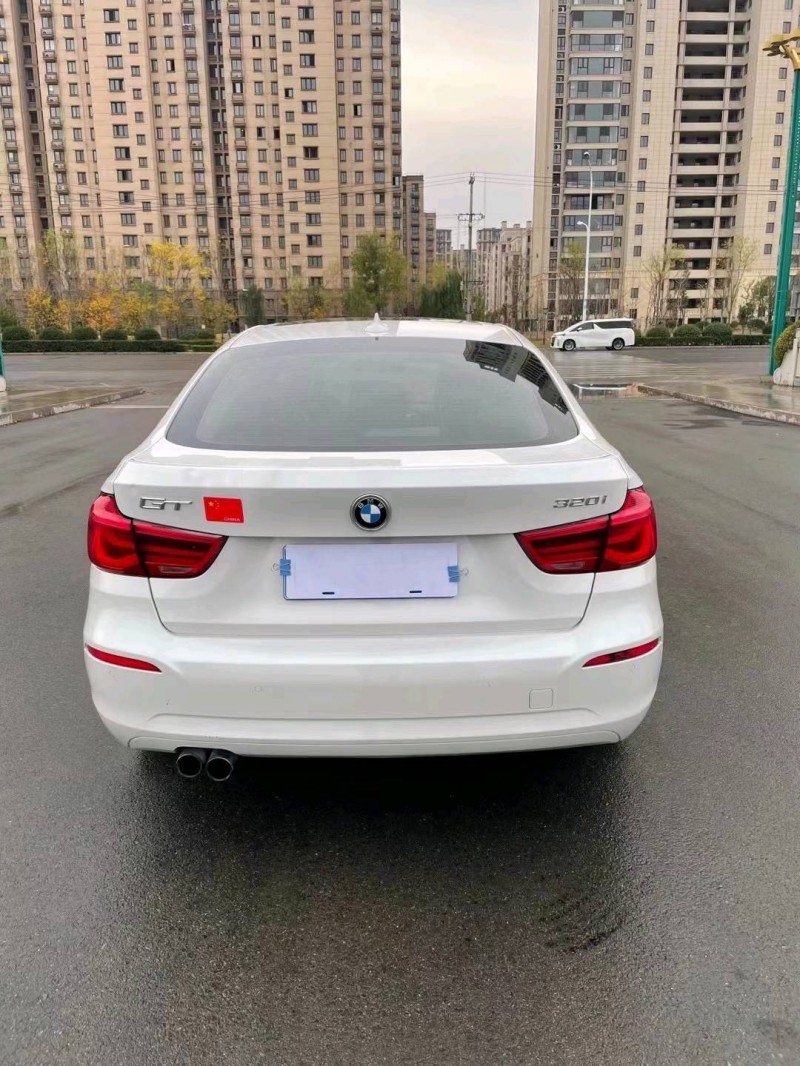 徐州17年宝马3系GT5