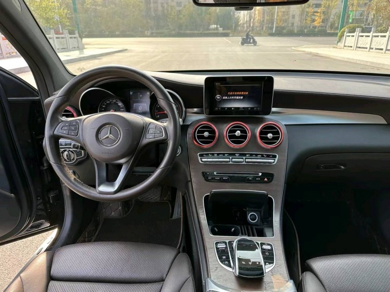 徐州16年奔驰GLC7