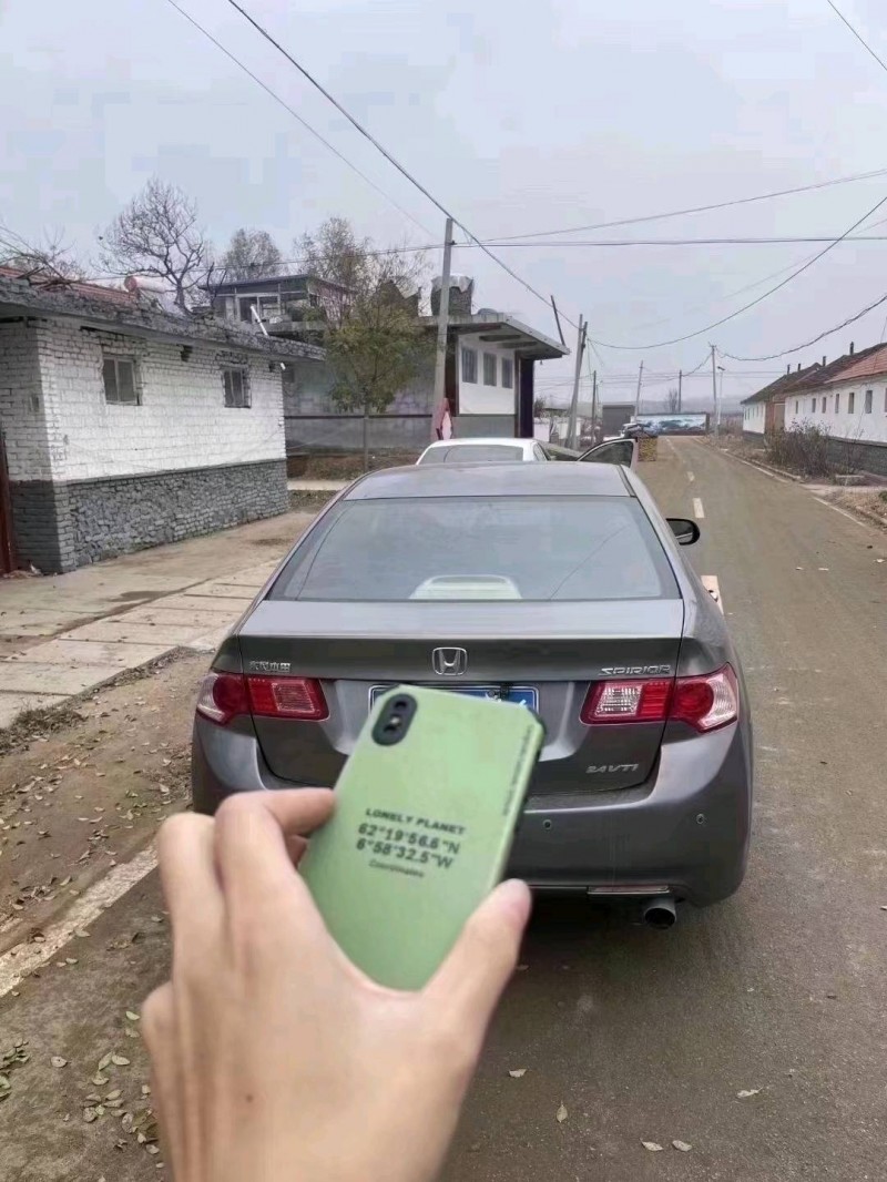 青岛10年本田思铂睿6