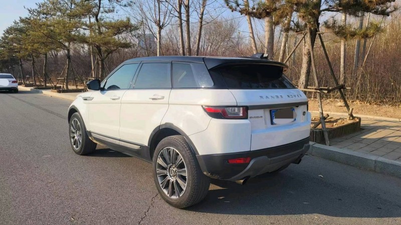 邯郸17年路虎极光1