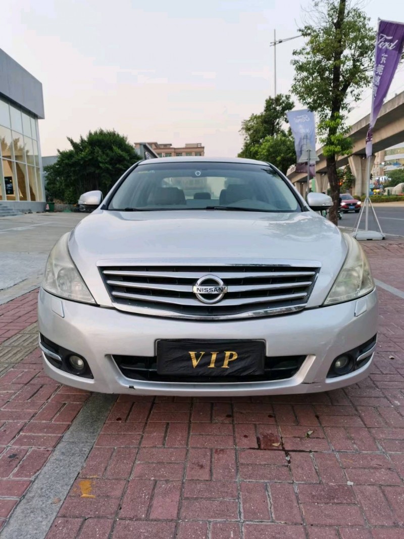 东莞10年日产天籁1