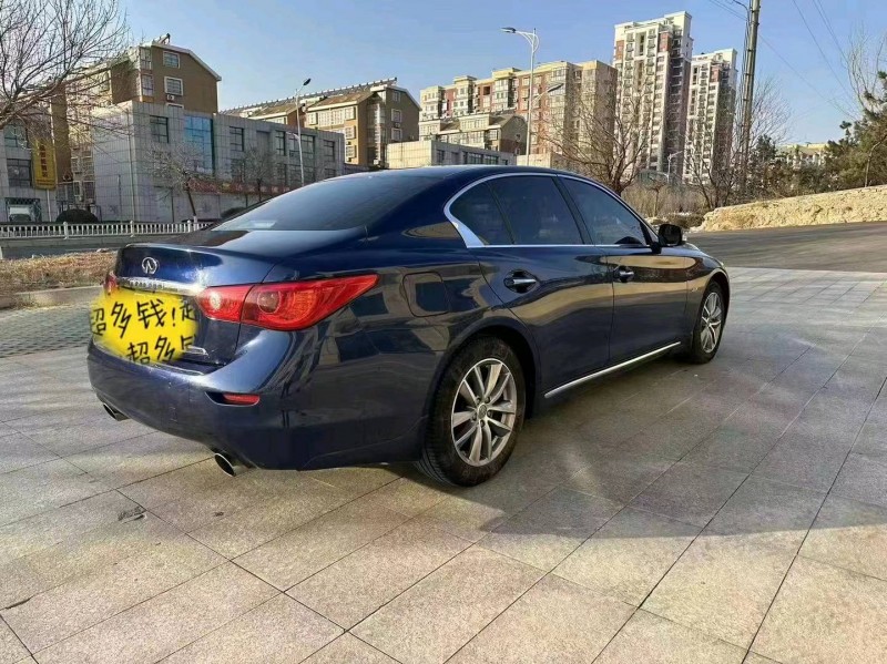 枣庄17年英菲尼迪Q50L2