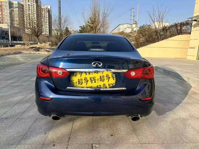 枣庄17年英菲尼迪Q50L3