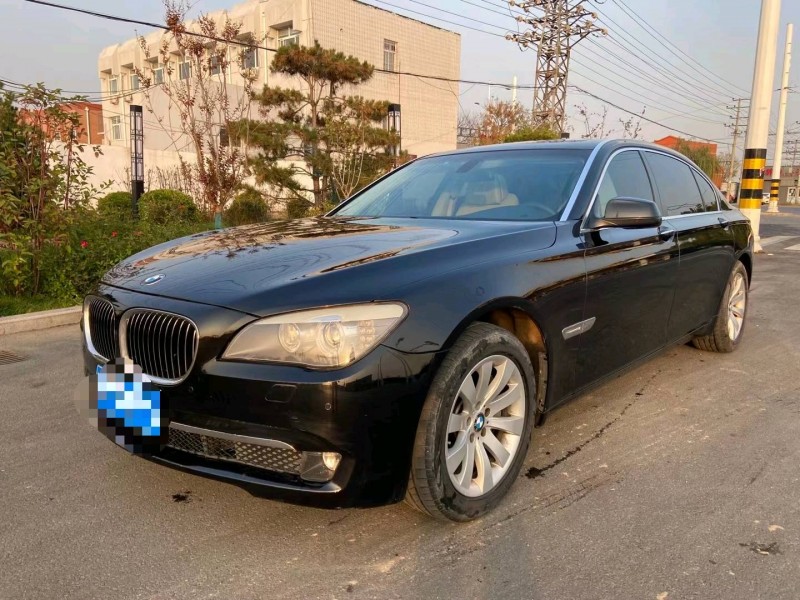 保定10年宝马7系2