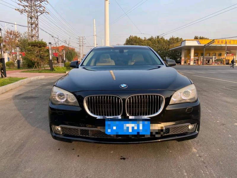 保定10年宝马7系1