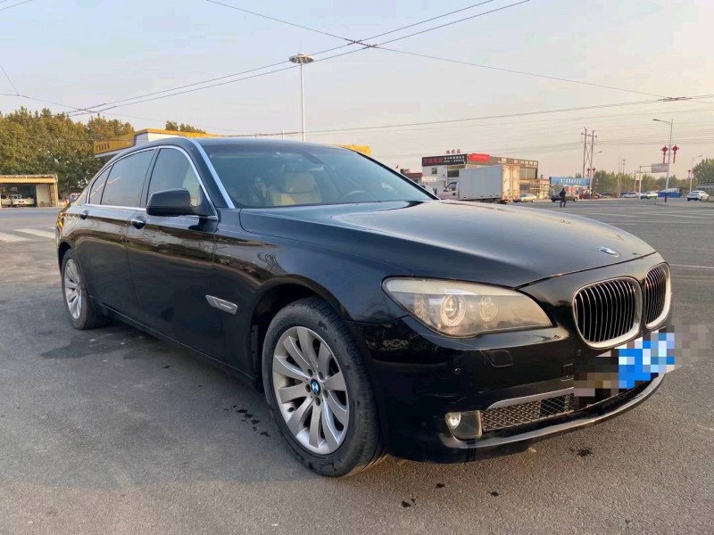 保定10年宝马7系3