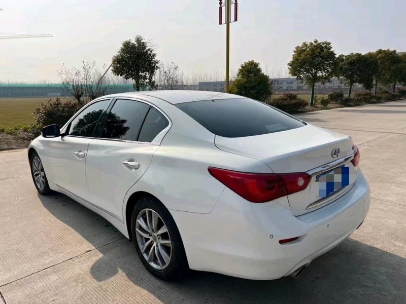 盐城15年英菲尼迪Q50L5
