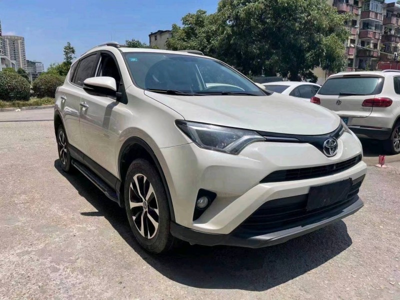 嘉兴18年丰田RAV4荣放3