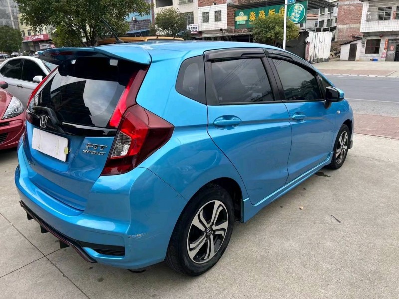 衡阳18年本田飞度8