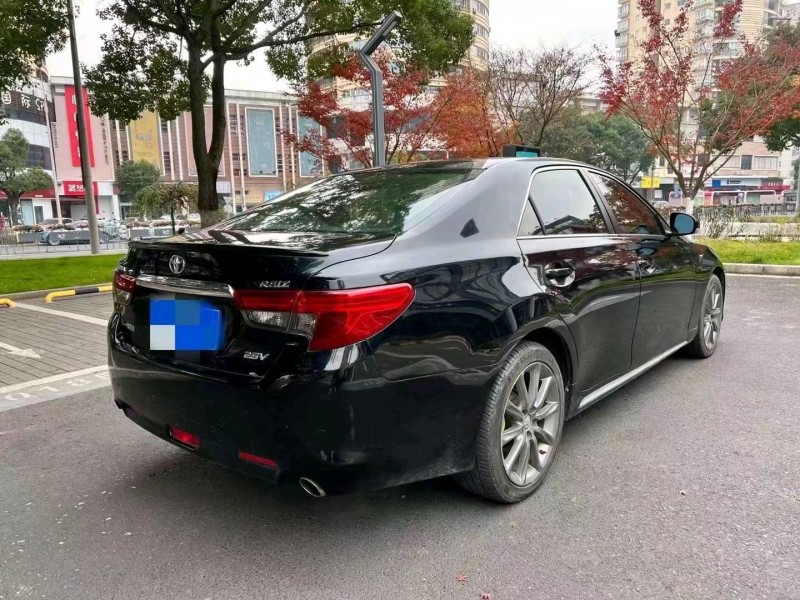 嘉兴17年丰田锐志7