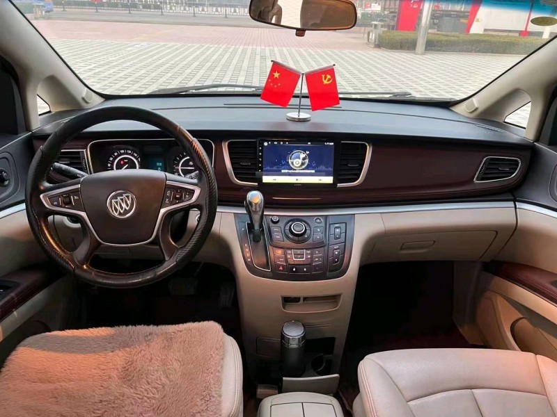 北京17年别克GL84