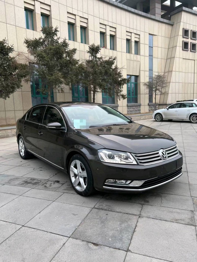 北京16年大众迈腾8