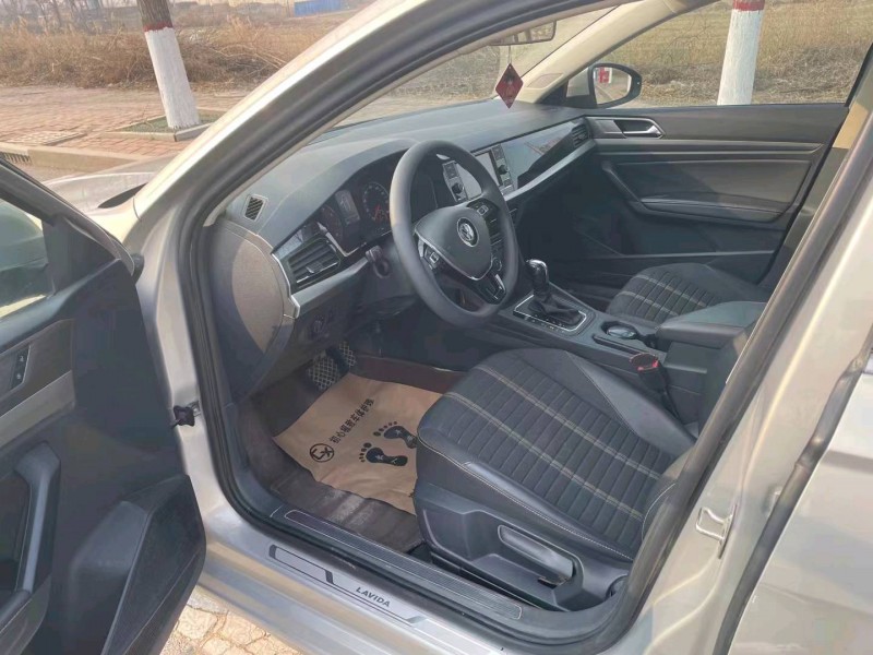 邯郸19年大众朗逸6