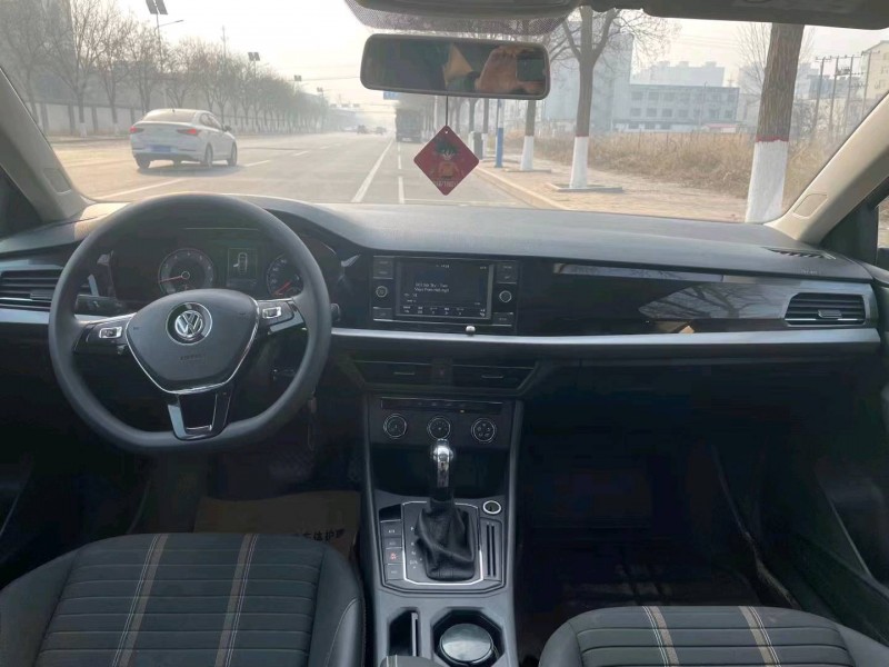 邯郸19年大众朗逸8