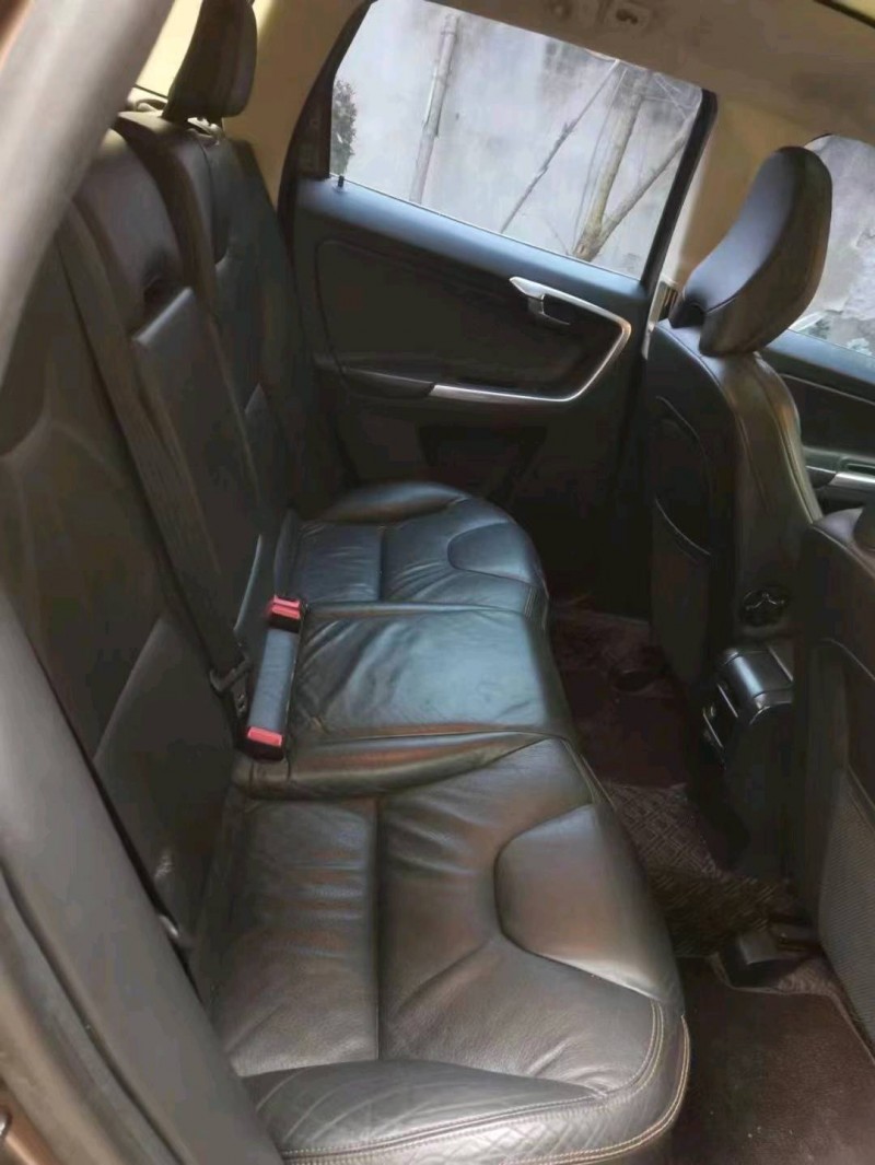 成都13年沃尔沃XC604