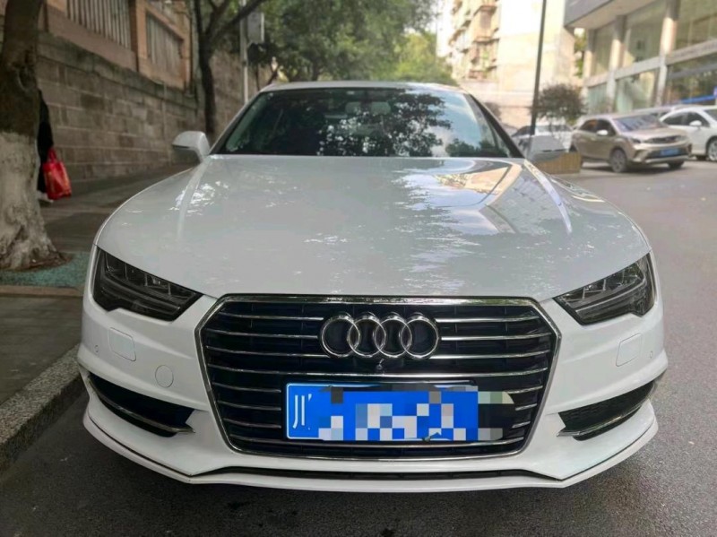 成都18年奥迪A7L1