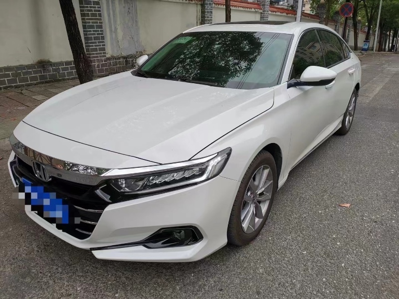 重庆22年本田雅阁4