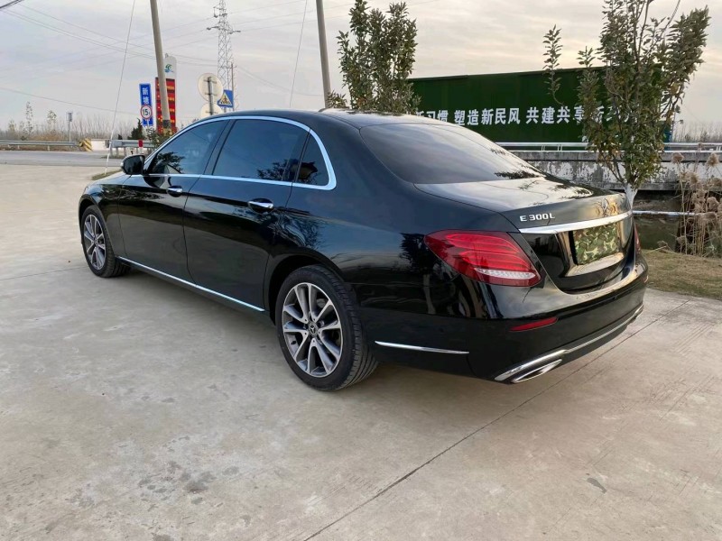 徐州17年奔驰E8