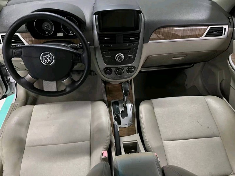 衡阳16年别克凯越4