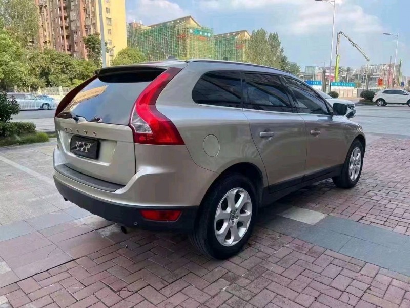 衡阳12年沃尔沃XC605