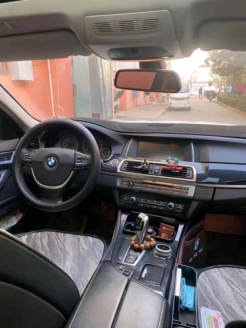 济南12年宝马5系6