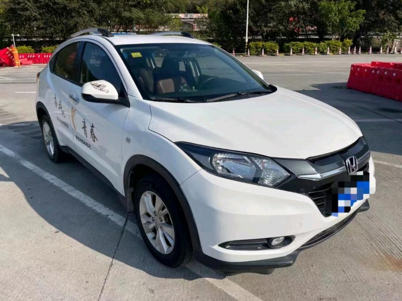 珠海19年本田缤智8