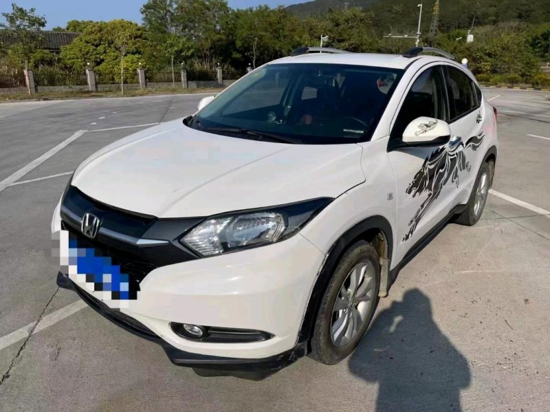 珠海19年本田缤智5