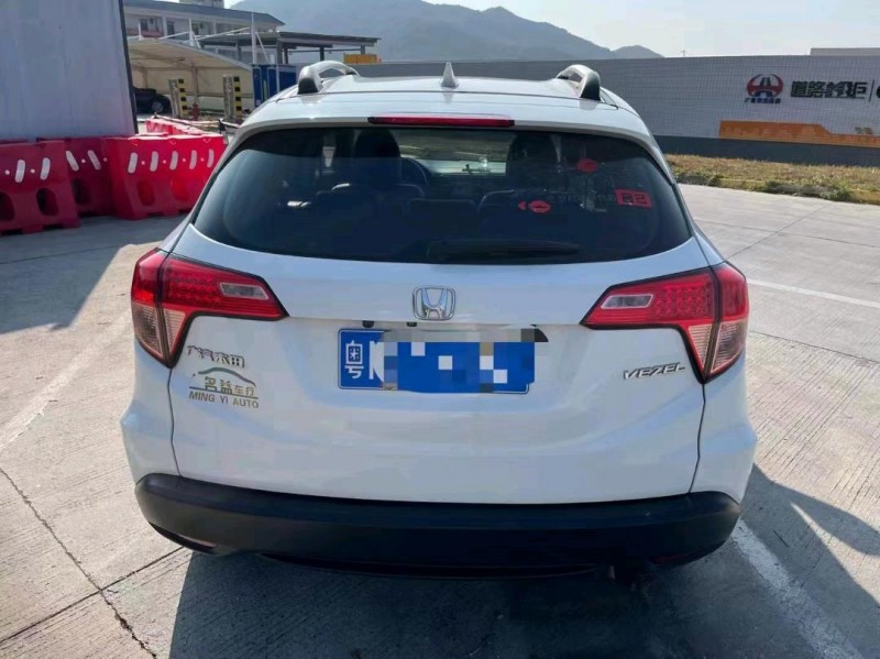 珠海19年本田缤智4