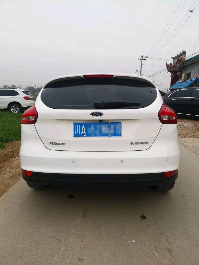 北京17年福特福克斯1