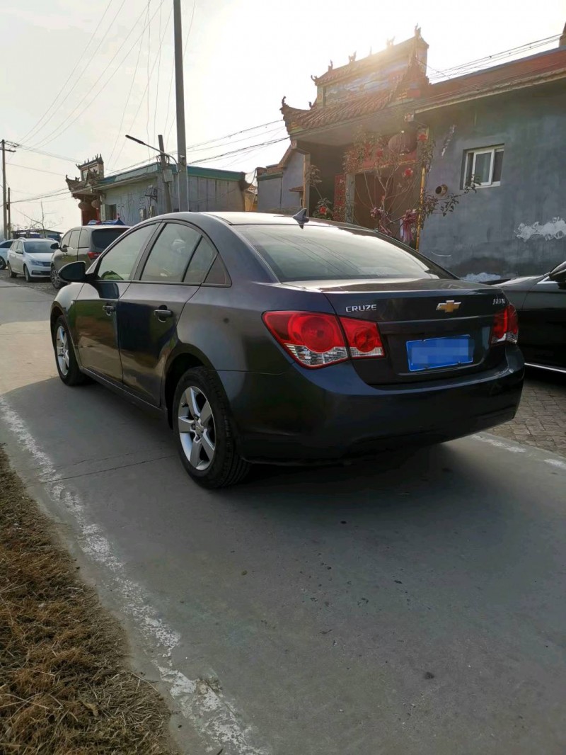 北京13年雪佛兰科鲁兹9