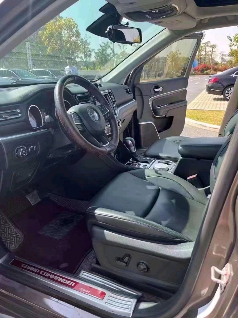 三明19年Jeep指挥官3