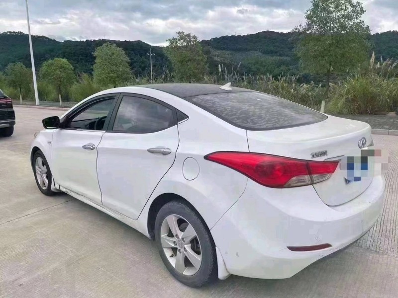 三明14年现代朗动7