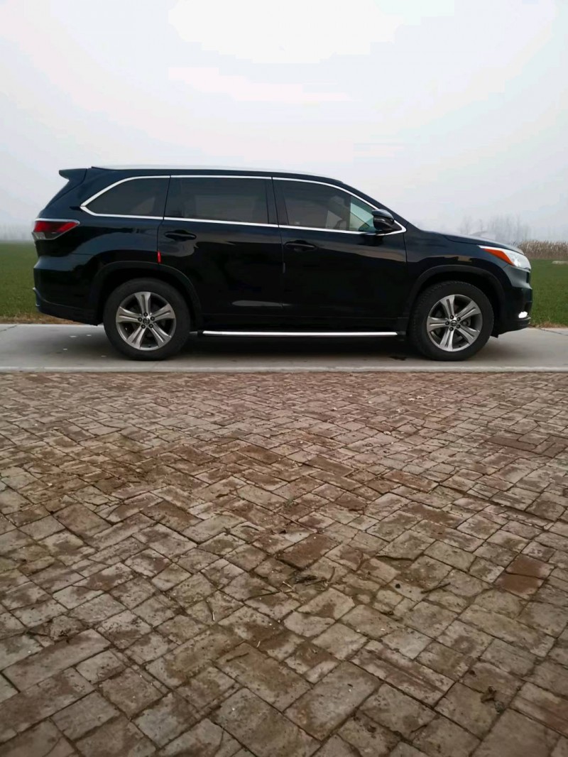 北京18年丰田汉兰达7