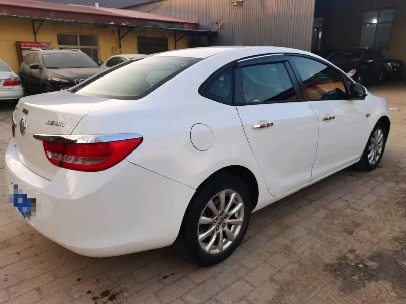 保定15年别克英朗GT7