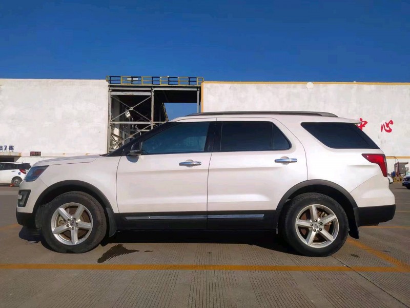 梧州17年福特探险者2