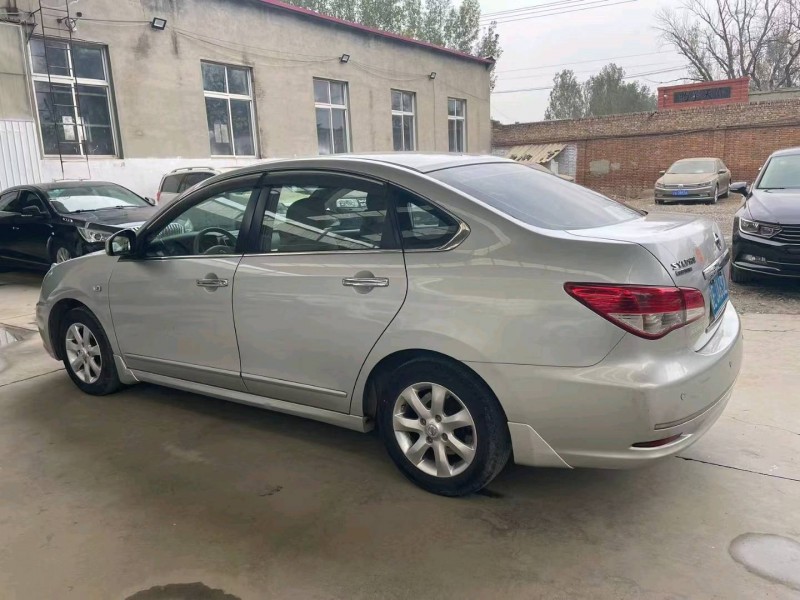 保定14年日产轩逸4