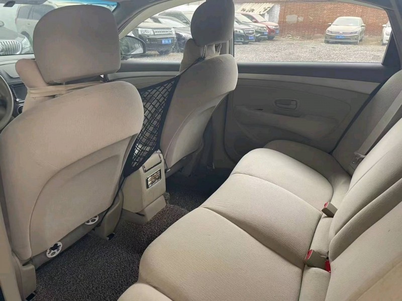 保定14年日产轩逸6