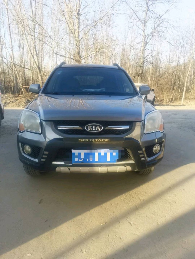 保定11年起亚狮跑1