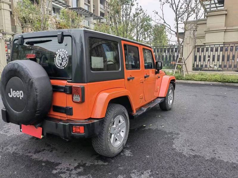重庆15年Jeep牧马人5