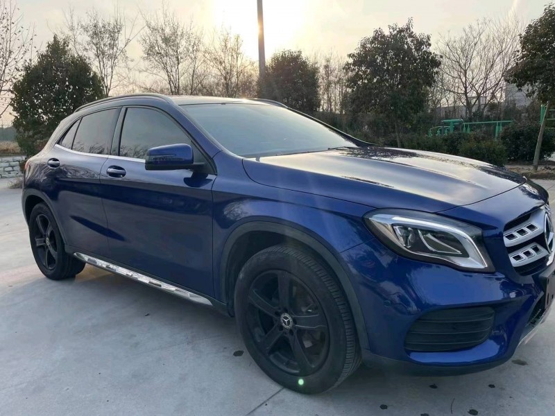 枣庄19年奔驰GLA2