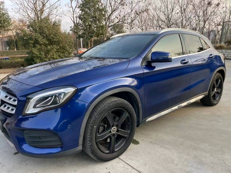 枣庄19年奔驰GLA3