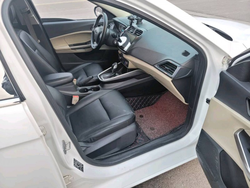 枣庄17年福特福睿斯8