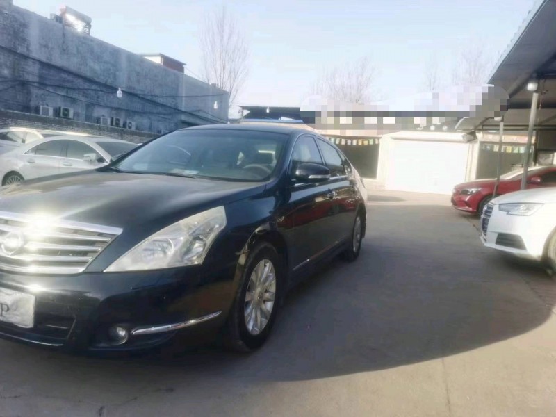 保定09年日产天籁2