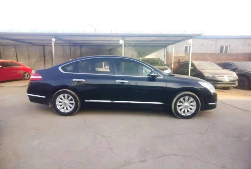 保定09年日产天籁3