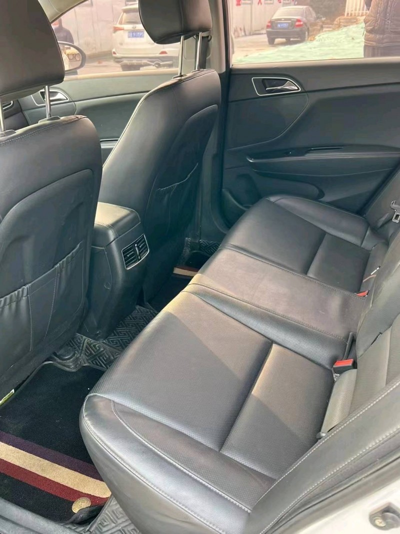 济南15年现代名图5